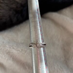Elegant Silver Women's Ring with Teardrop Design